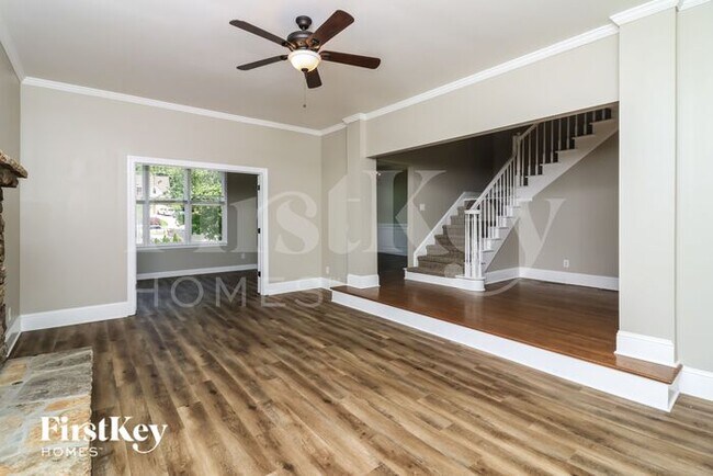 Foto del edificio - 3320 Fairway Bend Dr