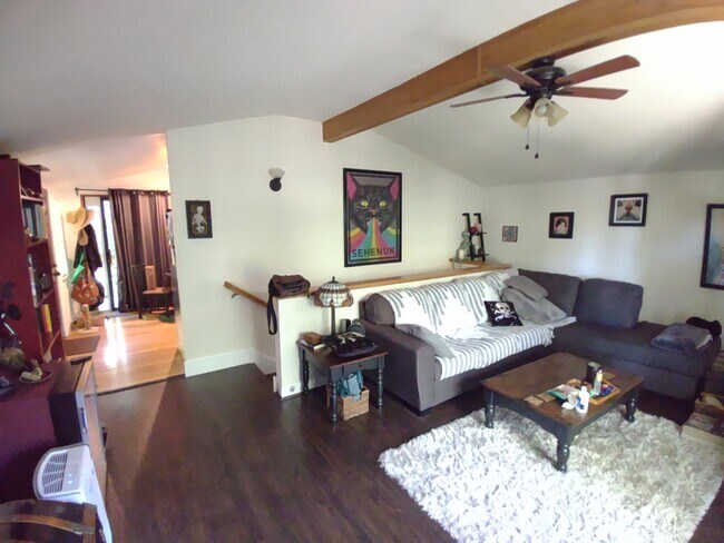 Sala de estar - 12061 Pleasant Way