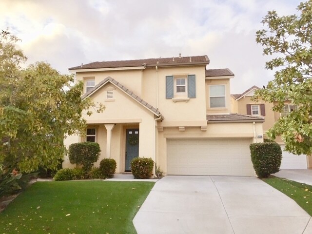 Foto principal - 8238 Bryn Glen Way