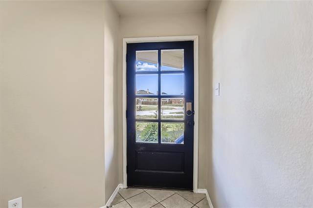 Foto del edificio - 503 Hawthorn Dr
