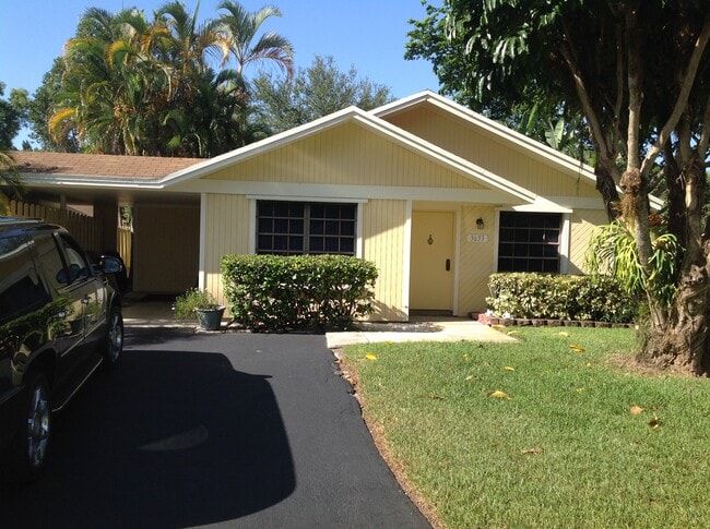 Building Photo - 3633 W Forge Rd