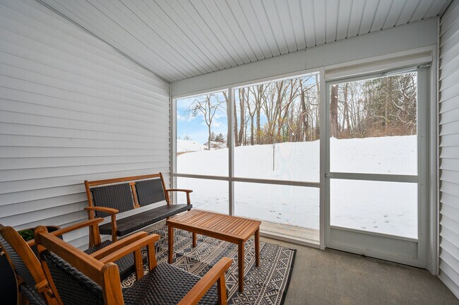 Foto del edificio - The Villas at Hudson Reserve