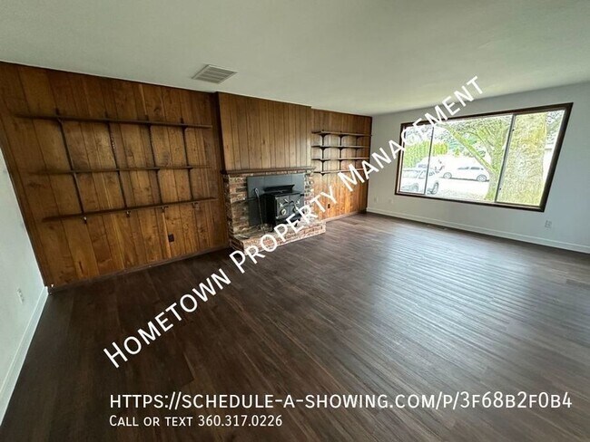 Building Photo - 3 Bedroom, 1.5 Bath Rambler in Great Locat...