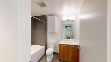 Interior Photo - 399 Fremont