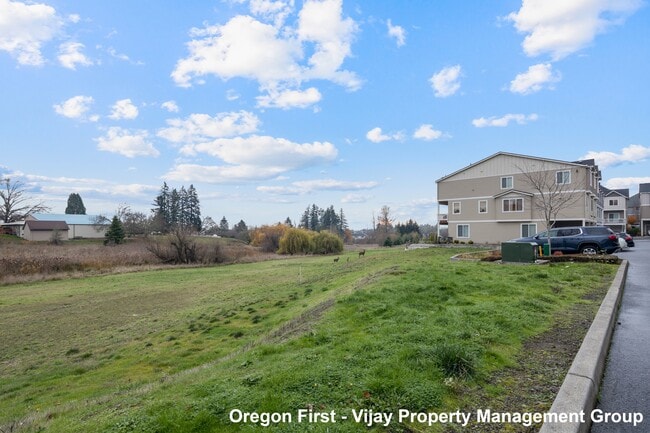 Foto del edificio - 15548 NW Linder St