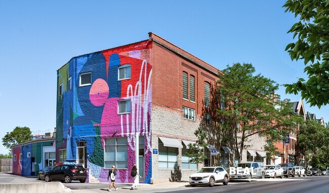 Foto del edificio - 2320 N Damen Ave