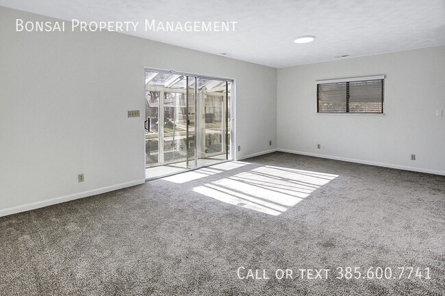 Building Photo - 1430 Denver St