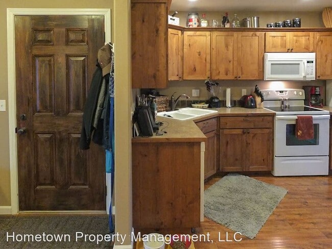 Building Photo - 2 br, 1.5 bath House - 2804 N 12th St