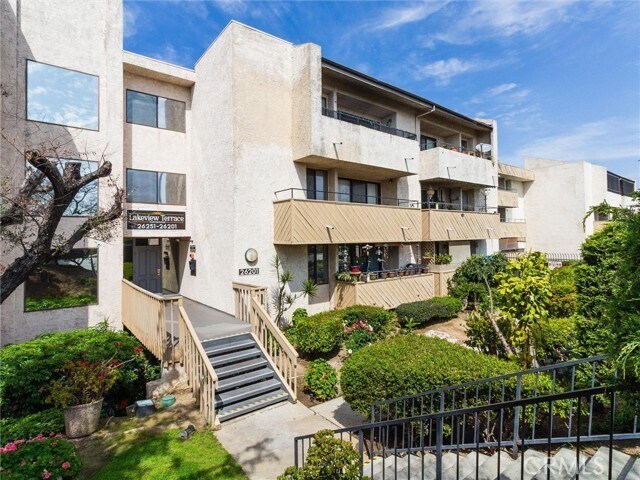 Foto principal - 26201 Vermont Ave
