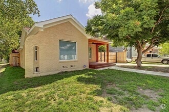 Building Photo - 2401 Eagle St