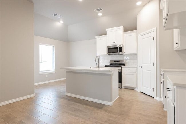 Building Photo - LUXURY NEW 3 Bedroom 2 Bathroom Home in Piedmont Schools (Neighborhood Park and Basketball court)