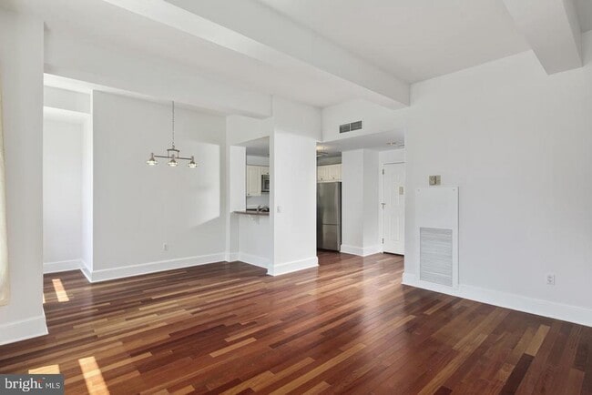 Building Photo - 1500 Chestnut St