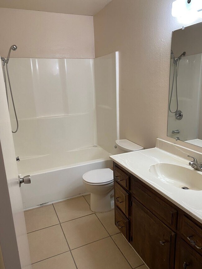 Building Photo - 3521 S Half Moon Dr
