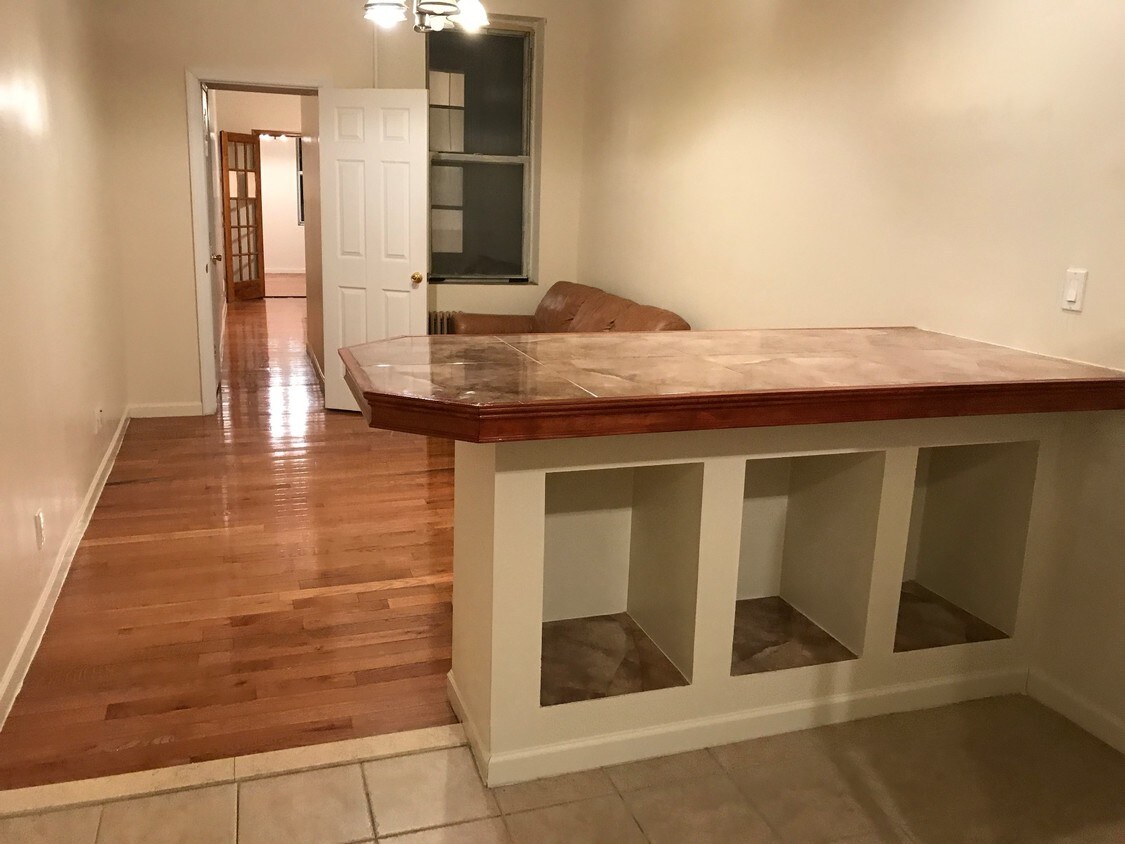 Foto principal - 127 Saint Nicholas Avenue