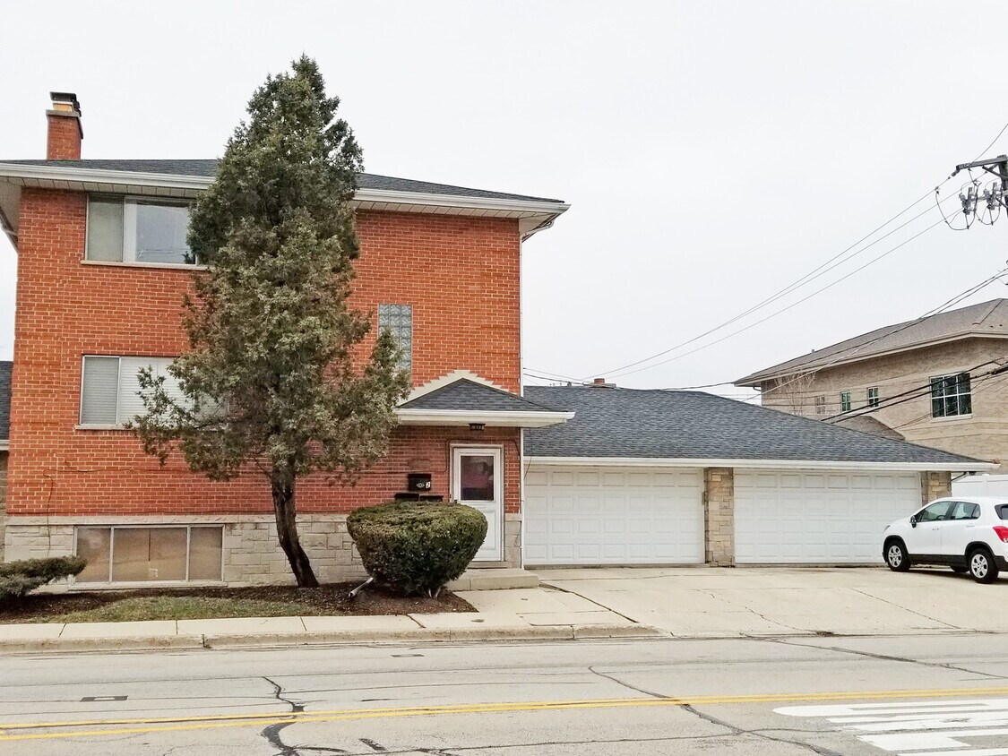 Primary Photo - 4322 Fairview Ave