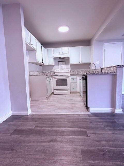 Building Photo - 2266 Denair Ave