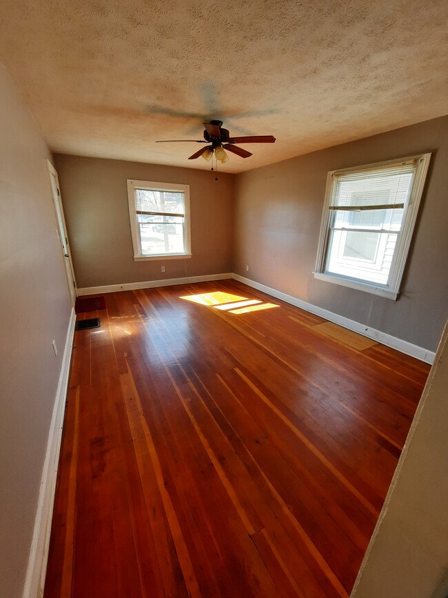 Living Room - 903 Denmark St