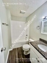 Building Photo - 504 Woodcreek Dr