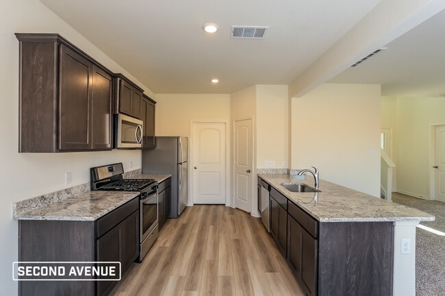 Building Photo - 9704 Sierra Grande Dr