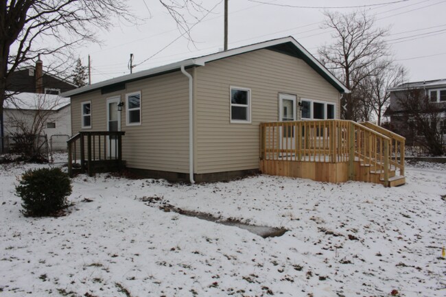 Foto del edificio - 310 E 37th St