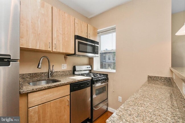 Building Photo - 3534 10th St NW