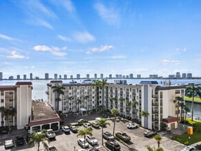 Building Photo - 100 Paradise Harbour Blvd