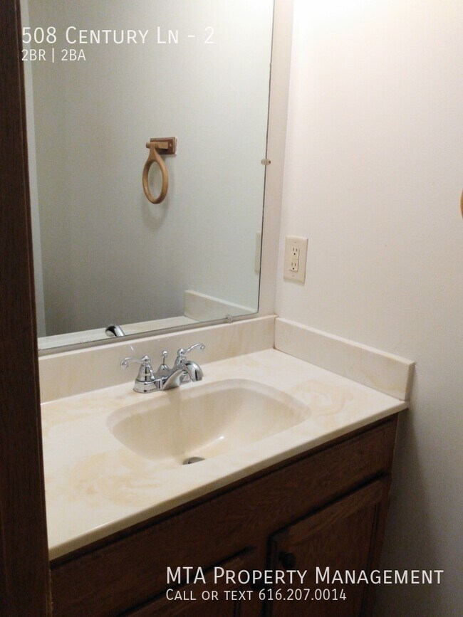 Foto del edificio - Two Bedroom 1.5 bath unit for rent