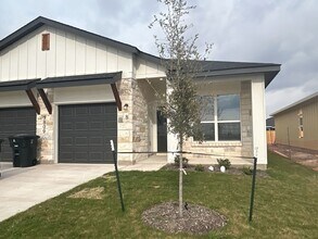 Building Photo - 3809 Hackberry Dr