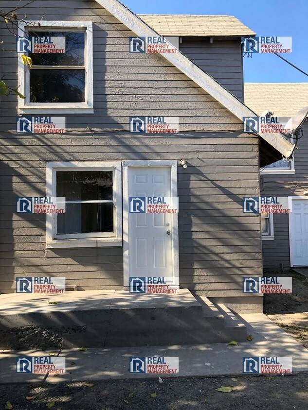 Foto principal - 1323 Monterey Ave