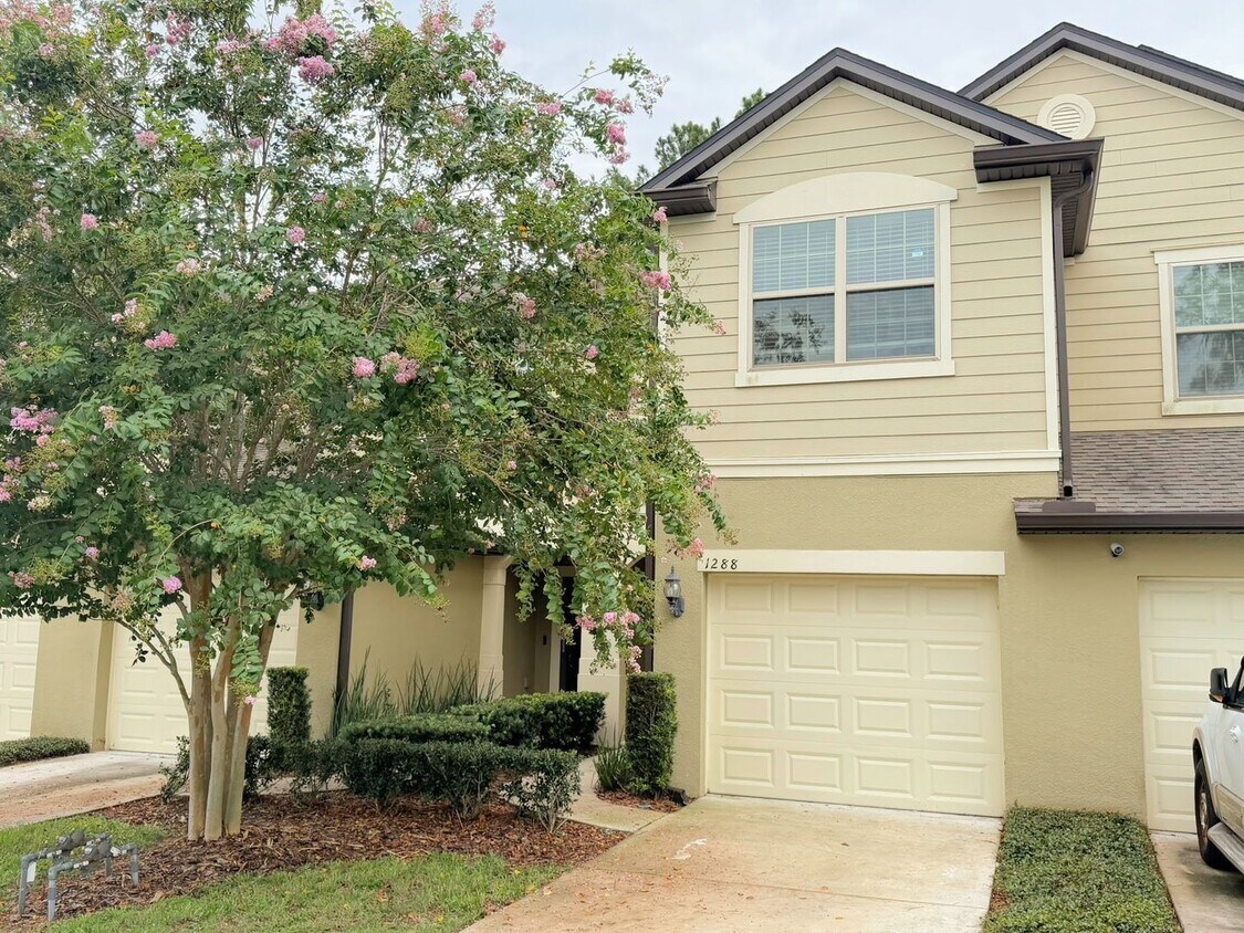 Photo - 1288 Pavia Drive
