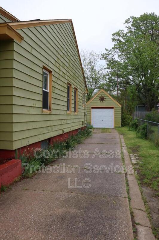 Foto del edificio - 223 N Calumet Ave