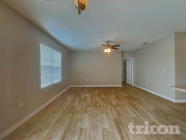 Foto del edificio - 2206 Rockmart Loop