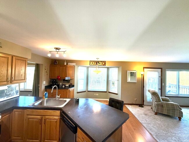 Building Photo - 721 Mohican Trail