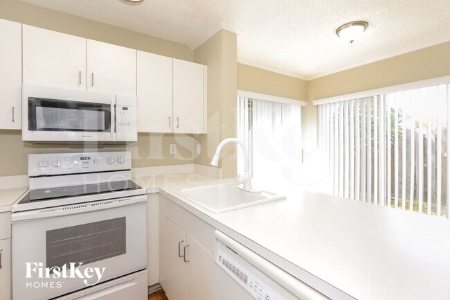 Foto del edificio - 9817 SW 222nd Terrace