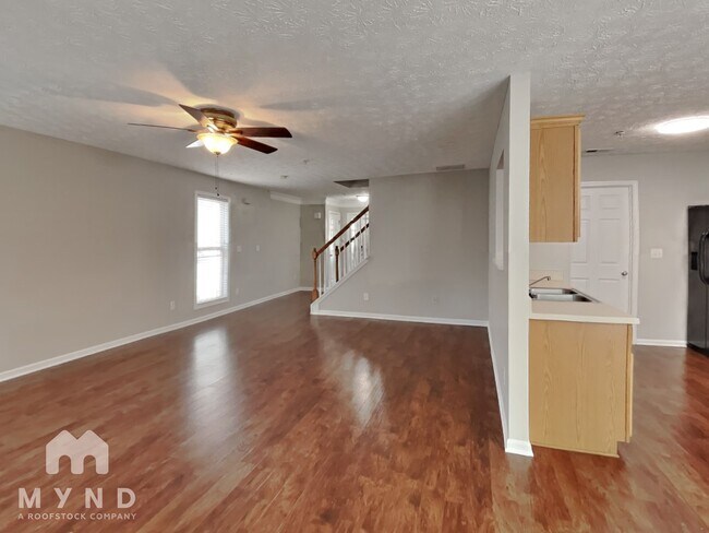 Building Photo - 2013 Briar Creek Ct NE