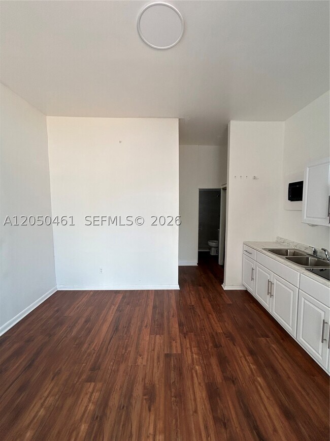 Foto del edificio - 2516 Cleveland St
