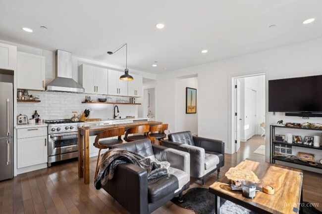 Photo - 919 Vallejo St Apartment