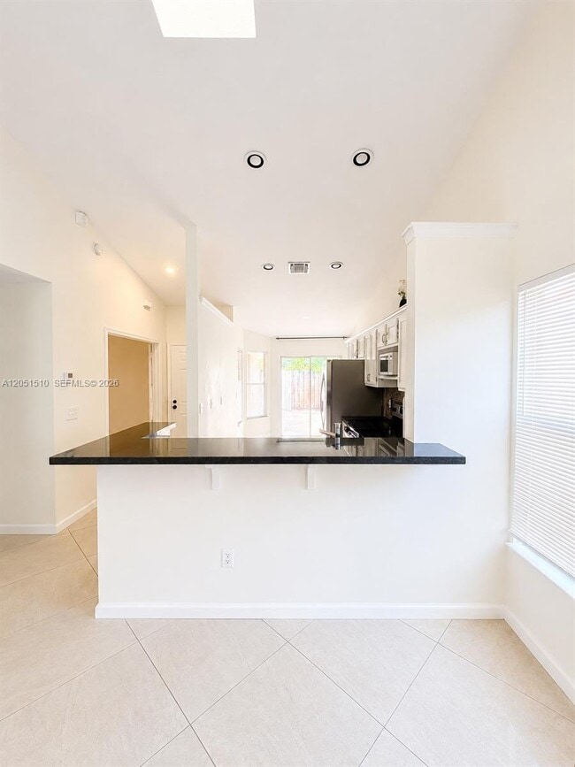 Building Photo - 12686 Westhampton Cir