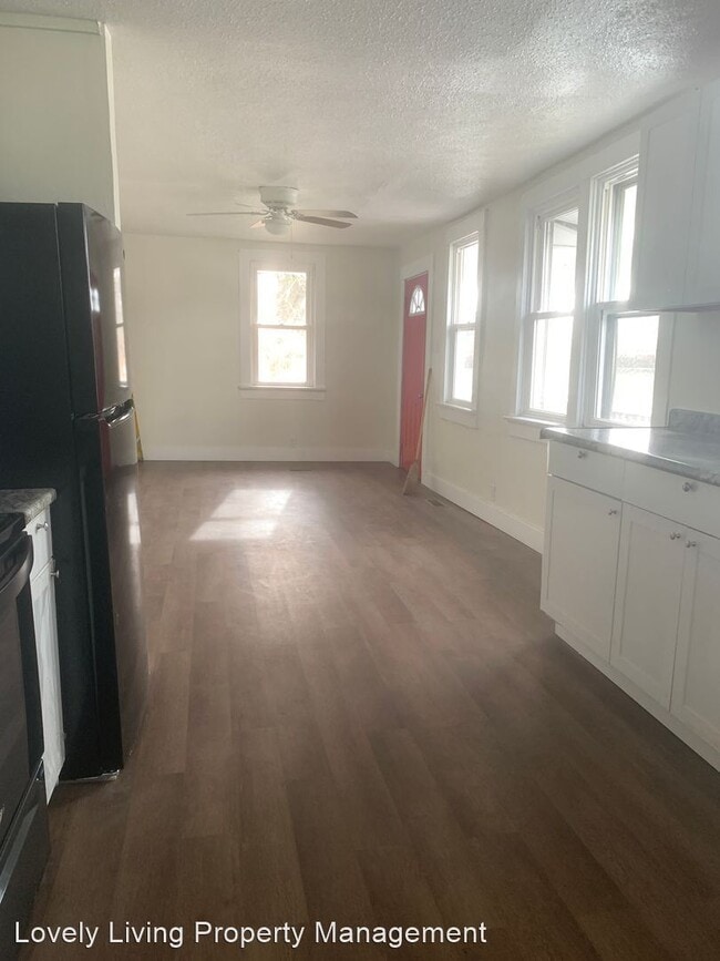 Building Photo - 3 br, 2 bath House - 1325 Warren St.