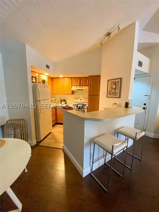 Building Photo - 13090 Vista Isles Dr