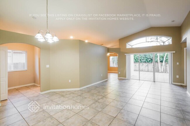 Foto del edificio - 5501 SW 163rd Ct