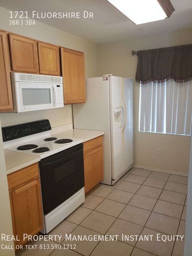 Foto del edificio - Cute Brandon Townhome