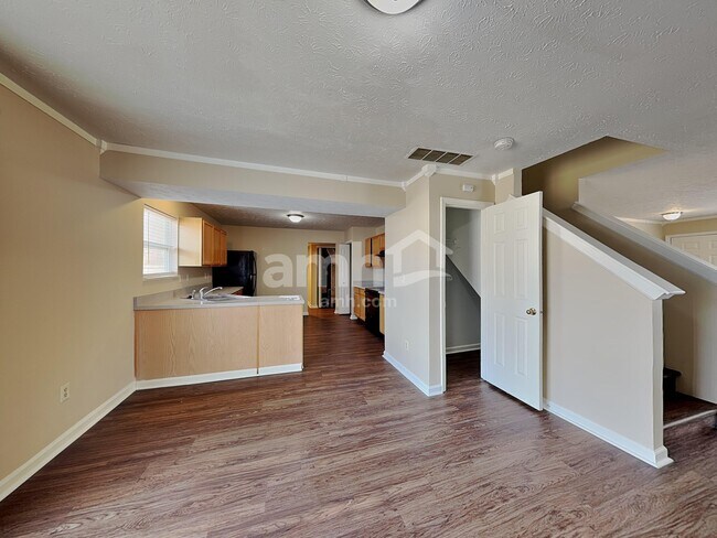 Foto del edificio - 716 Greene Ct