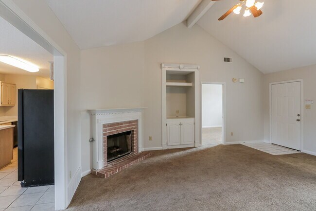 Building Photo - 3102 Valley Green Ln
