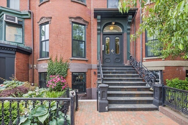 Foto del edificio - 491 Massachusetts Ave