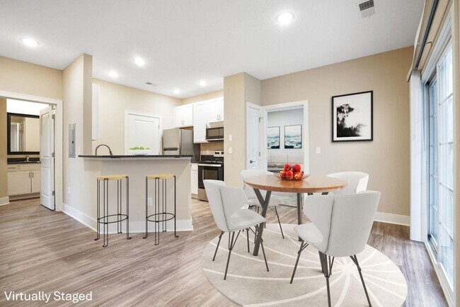 Foto del edificio - 5080 Aspen Pine Blvd