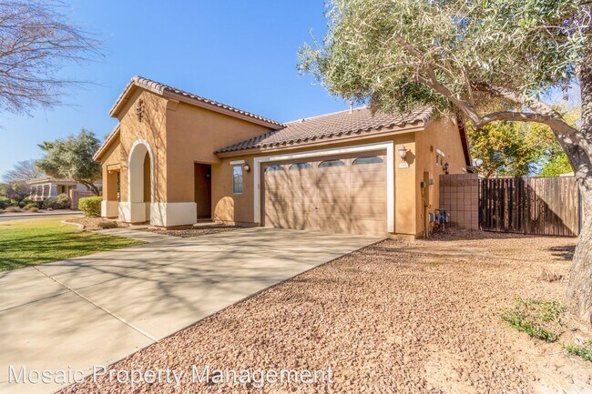 Building Photo - 4 br, 2 bath House - 18462 E. Swan Drive