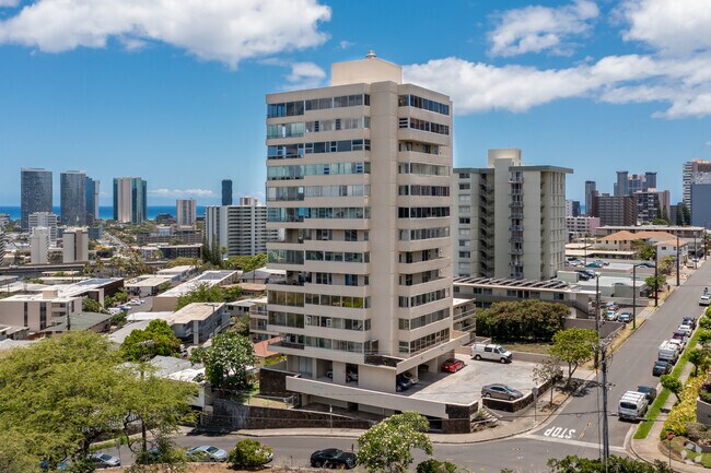 Foto del edificio - Maile Tower