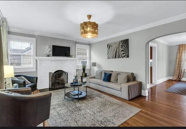 Foto del edificio - 1354 Winburn Dr