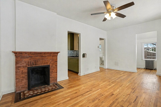 Foto del edificio - 2122 Hooker St